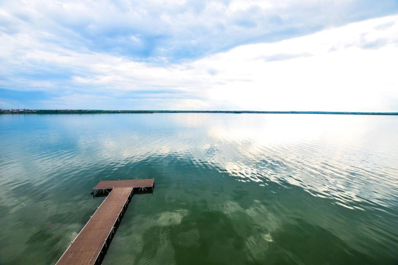 Lakeside Studio Mamaia Central Ngoại thất bức ảnh